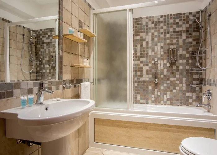 ゲストハウス Basilio 55 3*